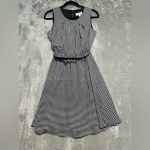 Elle Knee Length Sleeveless Career Office Dress Women’s Small Black White Belted